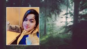 ঘুরতে গিয়ে স্ত্রীকে খুন 